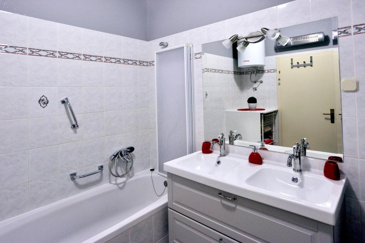 Apartment Vinja Porec - Privat Garden - Whirlpool المظهر الخارجي الصورة