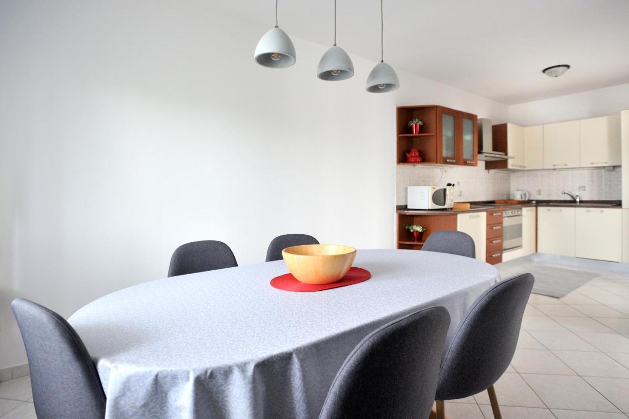 Apartment Vinja Porec - Privat Garden - Whirlpool المظهر الخارجي الصورة