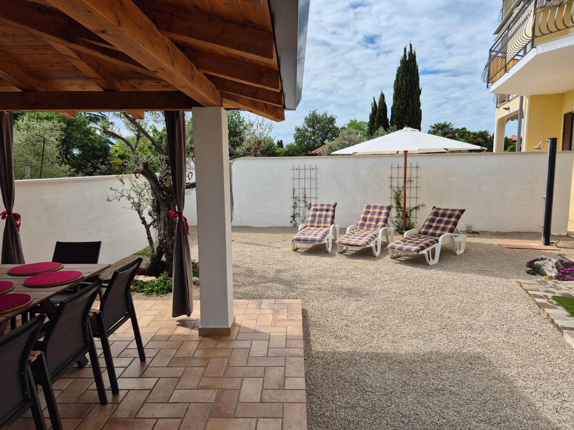 Apartment Vinja Porec - Privat Garden - Whirlpool المظهر الخارجي الصورة