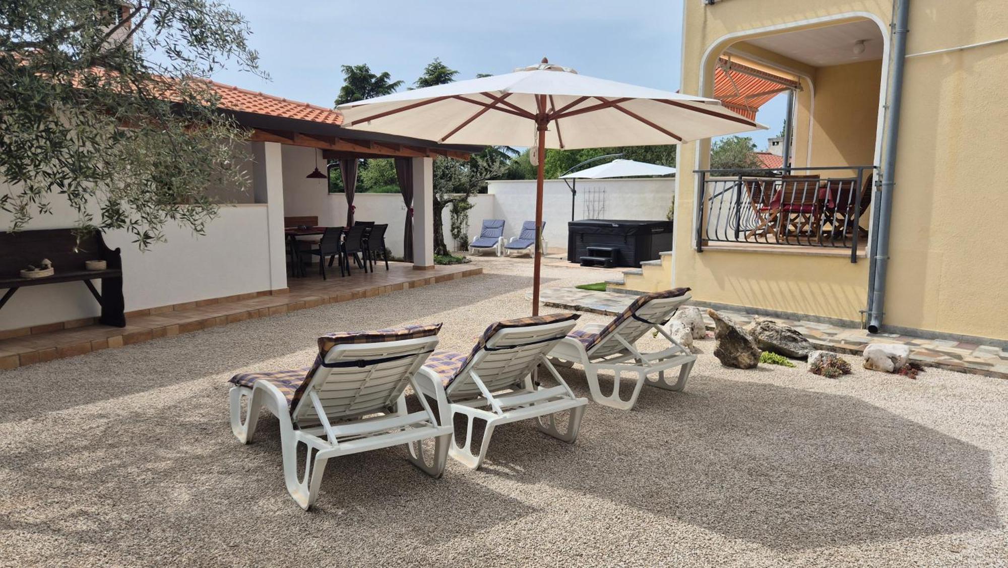 Apartment Vinja Porec - Privat Garden - Whirlpool المظهر الخارجي الصورة